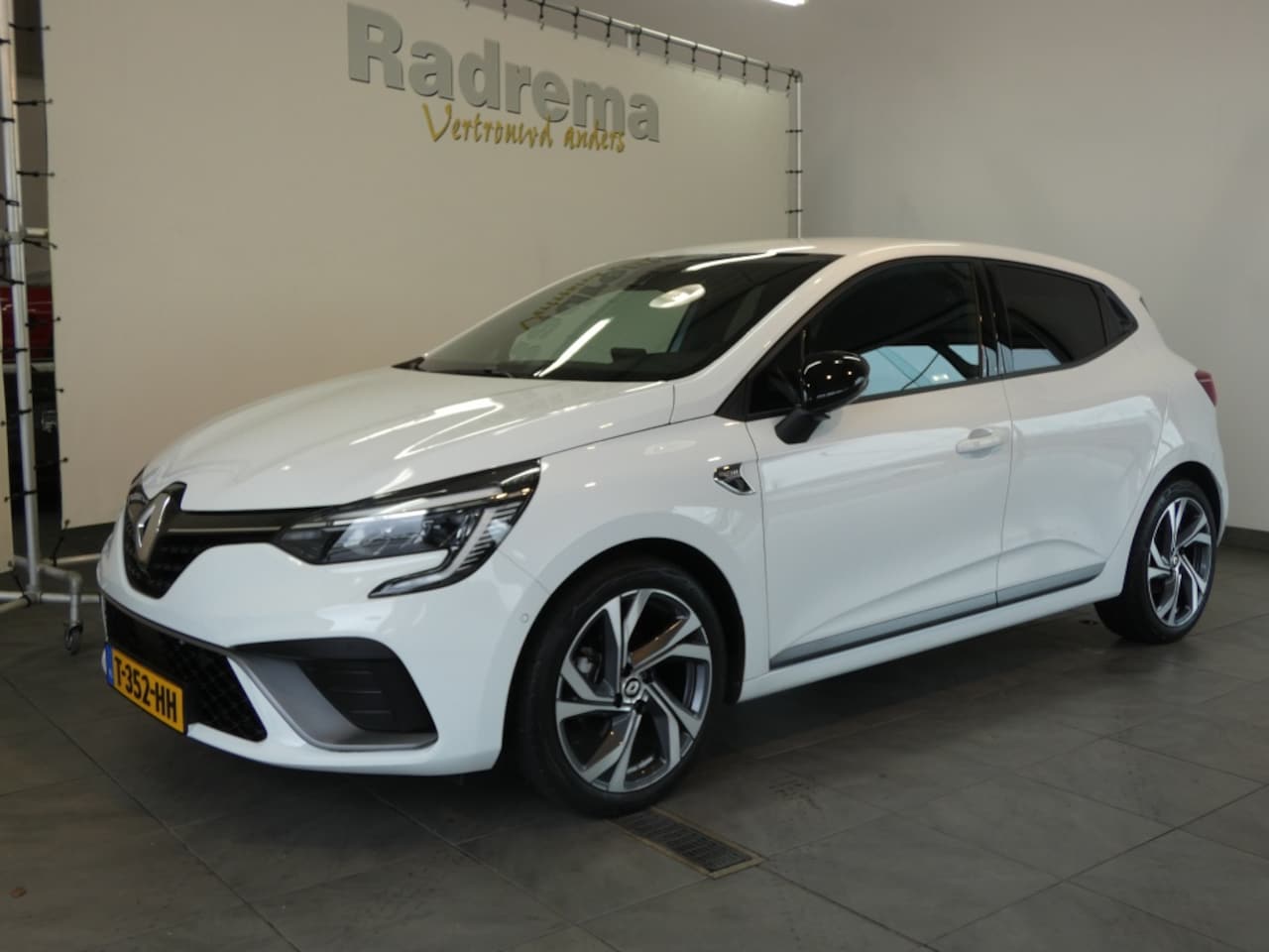 Renault Clio - TCe 90 RS Line 360 camera, als nieuw! - AutoWereld.nl