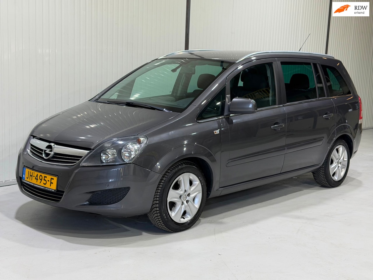 Opel Zafira - 1.6 Selection 7 PERSOONS - TREKHAAK - CLIMA - NWE APK! - AutoWereld.nl