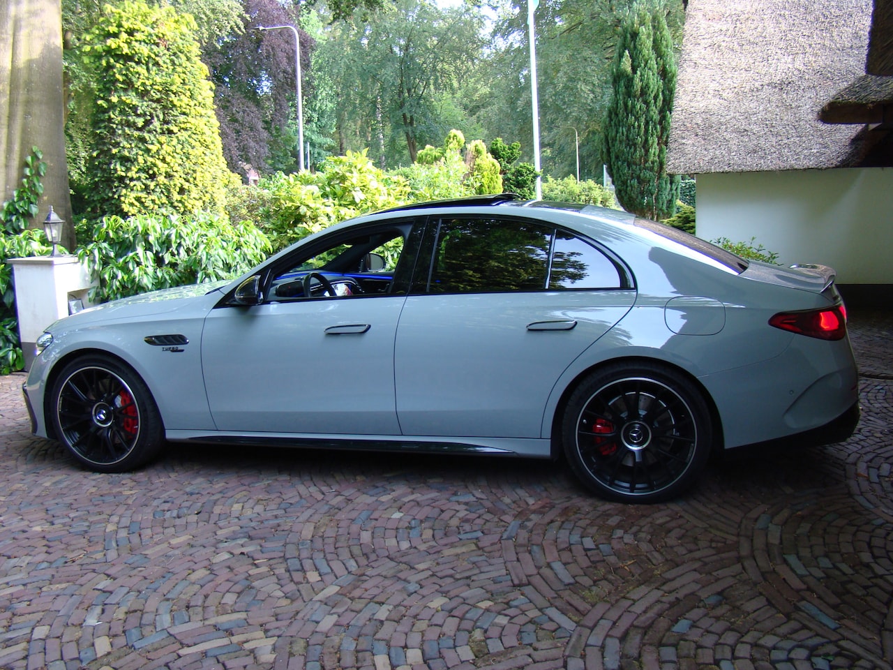 Mercedes-Benz E-klasse - AMG 53 4MATIC+ Night Edition AMG 53 4MATIC+ Night Edition - AutoWereld.nl