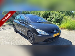 Peugeot 307 - 1.6-16V XR