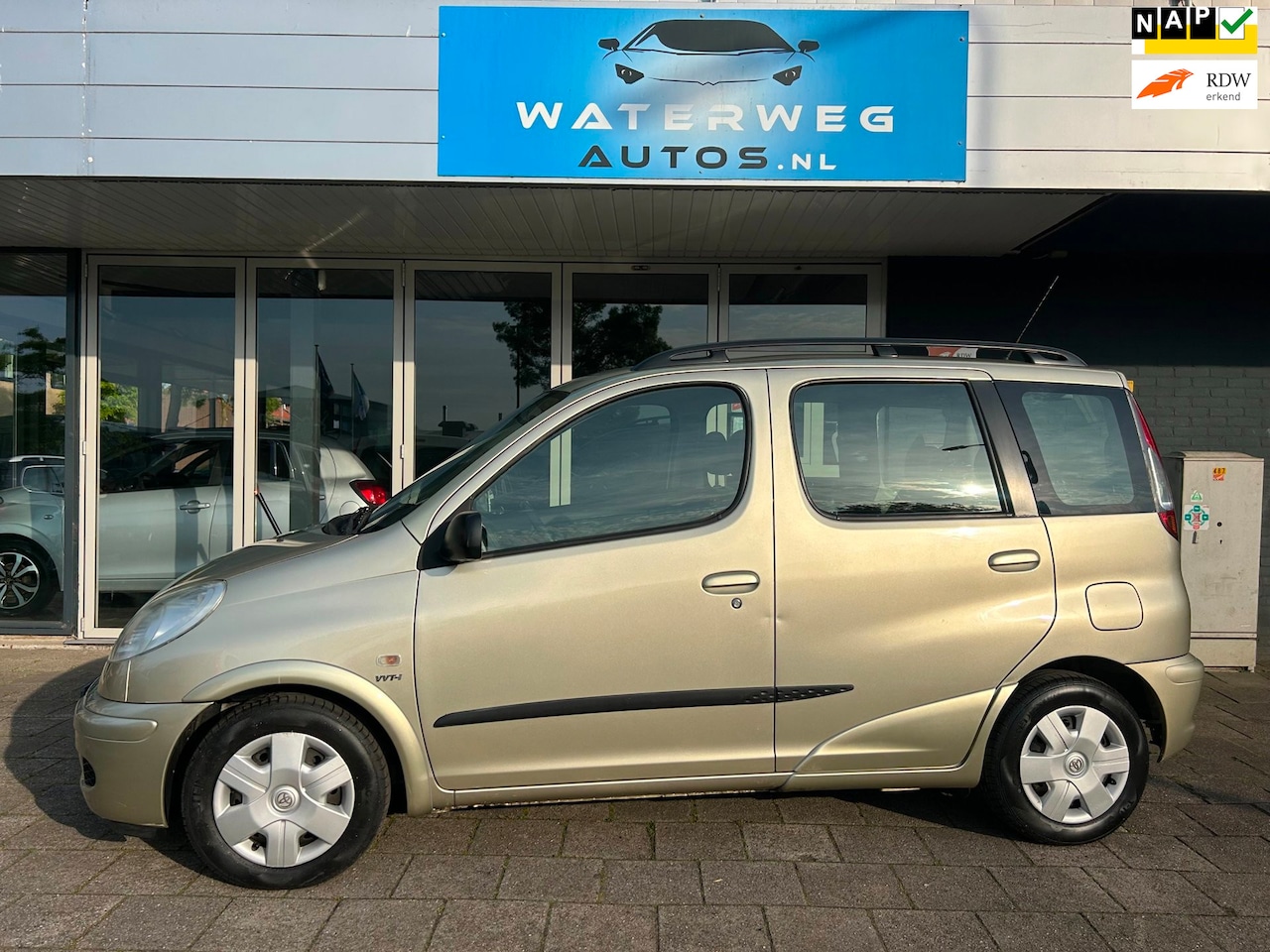 Toyota Yaris Verso - 1.5 VVT-i Sol Airco/elektrische ramen/ 1e eigenaar - AutoWereld.nl