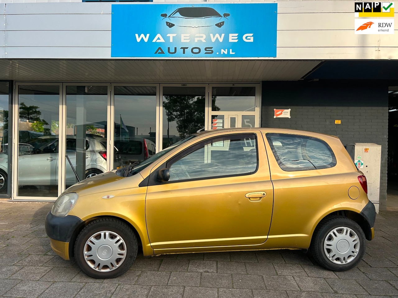 Toyota Yaris - 1.0-16V VVT-i Terra 1.0-16V VVT-i Terra NAP! - AutoWereld.nl