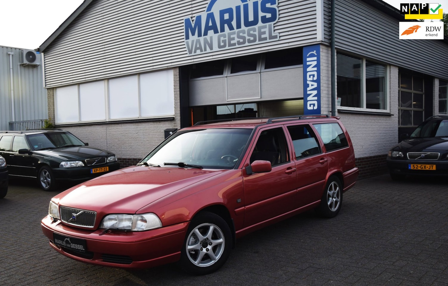 Volvo V70 - 2.5 10v Lpg G3 Coral / Garnet Red 144 pk - AutoWereld.nl