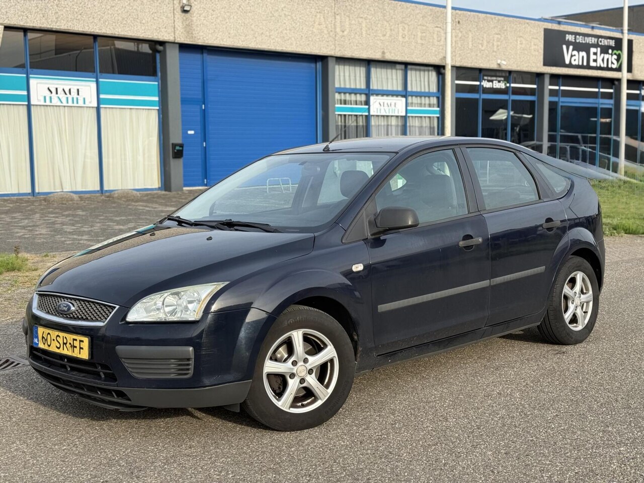 Ford Focus - 1.6-16V Ambiente 5-DRS Cruise/Airco Trekhaak - AutoWereld.nl
