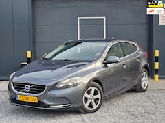 Volvo V40 - 1.6 T3 Momentum