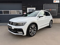 Volkswagen Tiguan - 2.0 TSI 4Motion 3X R Line Pano Trekhaak