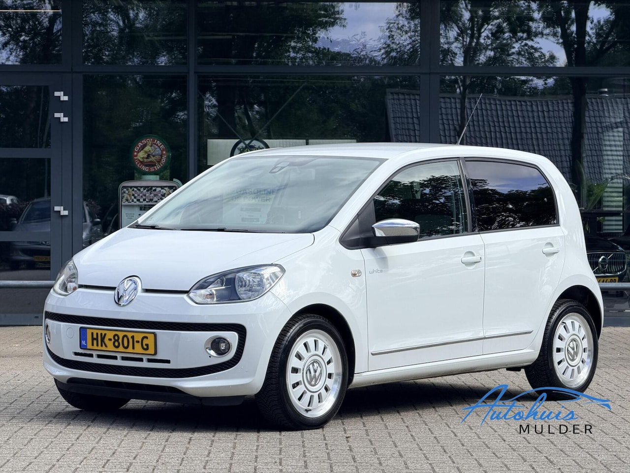 Volkswagen Up! - 1.0 high up! BlueMotion | White Edition | Navigatie | Cruise | PDC | Nette Auto! - AutoWereld.nl