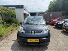 Peugeot 107 - 1.0-12V XR