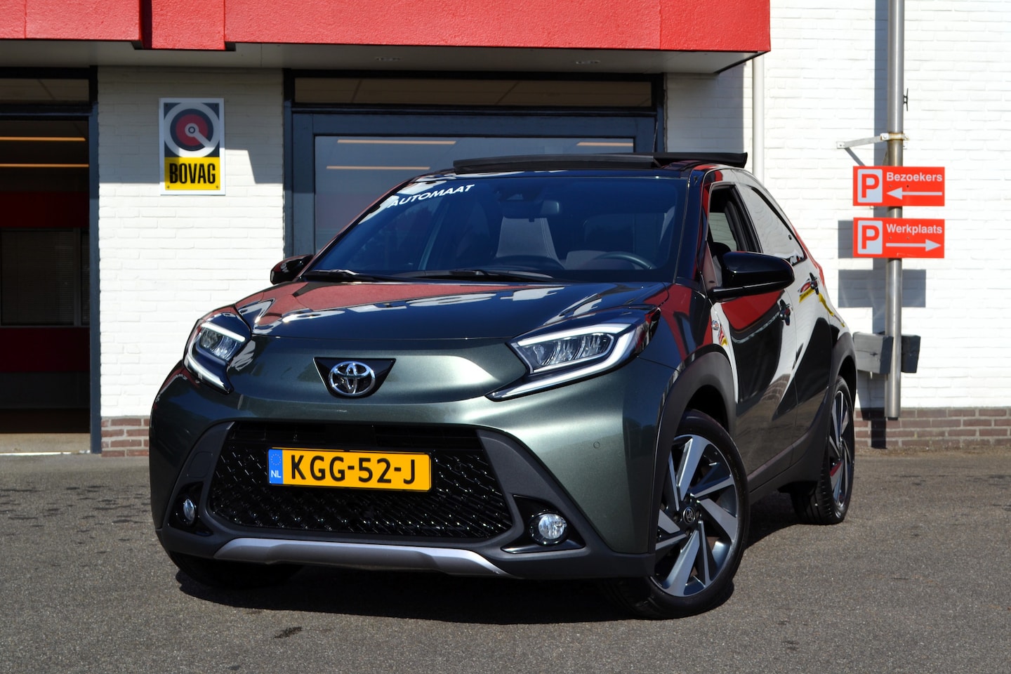 Toyota Aygo X - 1.0 VVT-i S-CVT envy 1.0 VVT-i S-CVT Envy, Automaat, Open dak, Clima, Navi, Cruise, 18 inch LM, Pdc V+A, etc et - AutoWereld.nl