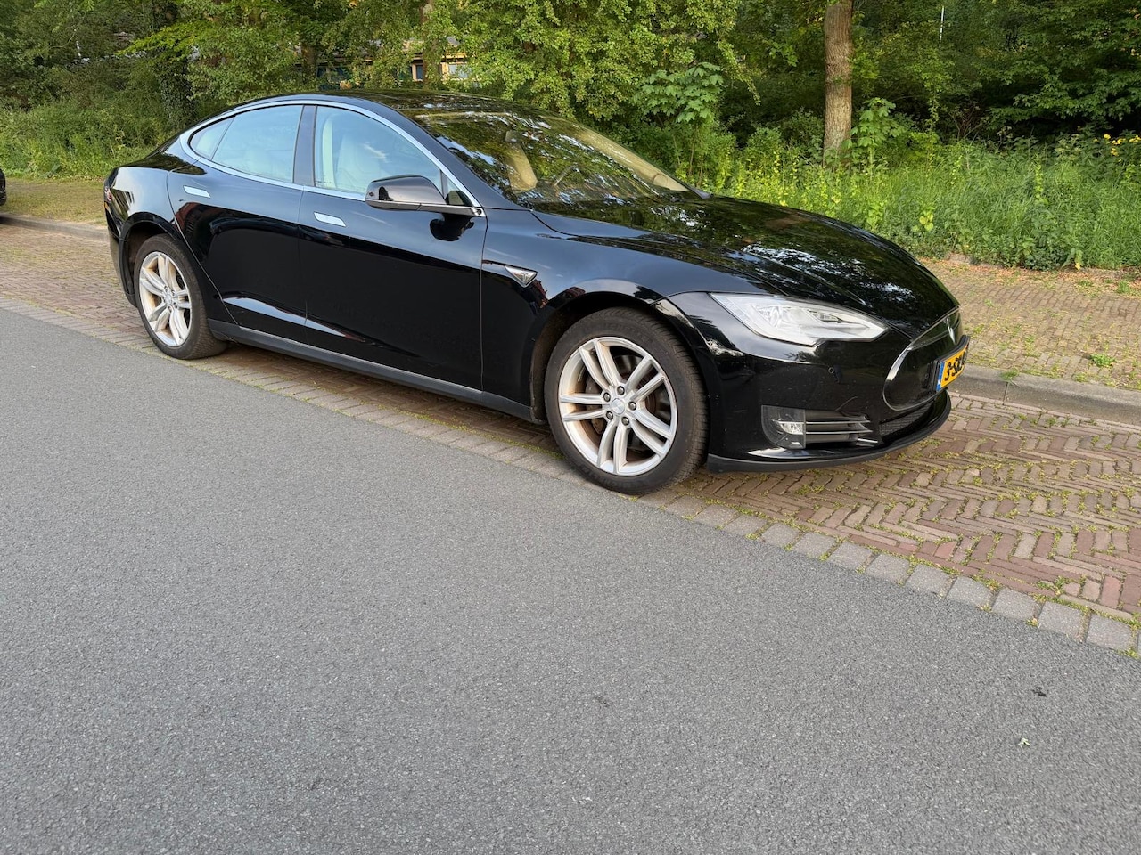 Tesla Model S - Base - AutoWereld.nl