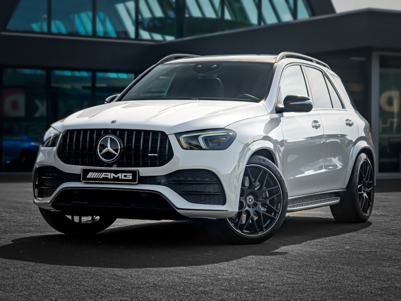 Mercedes-Benz GLE-Klasse - GLE 450 4Matic AMG Line | NIGHT | Pano | Luchtvering | Trekhaak - AutoWereld.nl