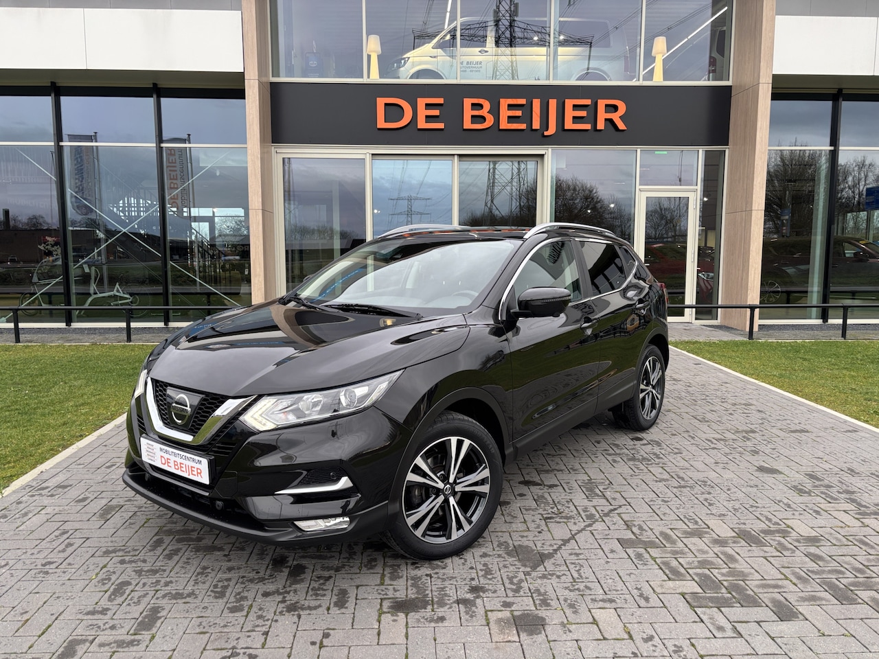 Nissan Qashqai - 1.2 N-Connecta Trekhaak I Panodak I Cruise - AutoWereld.nl