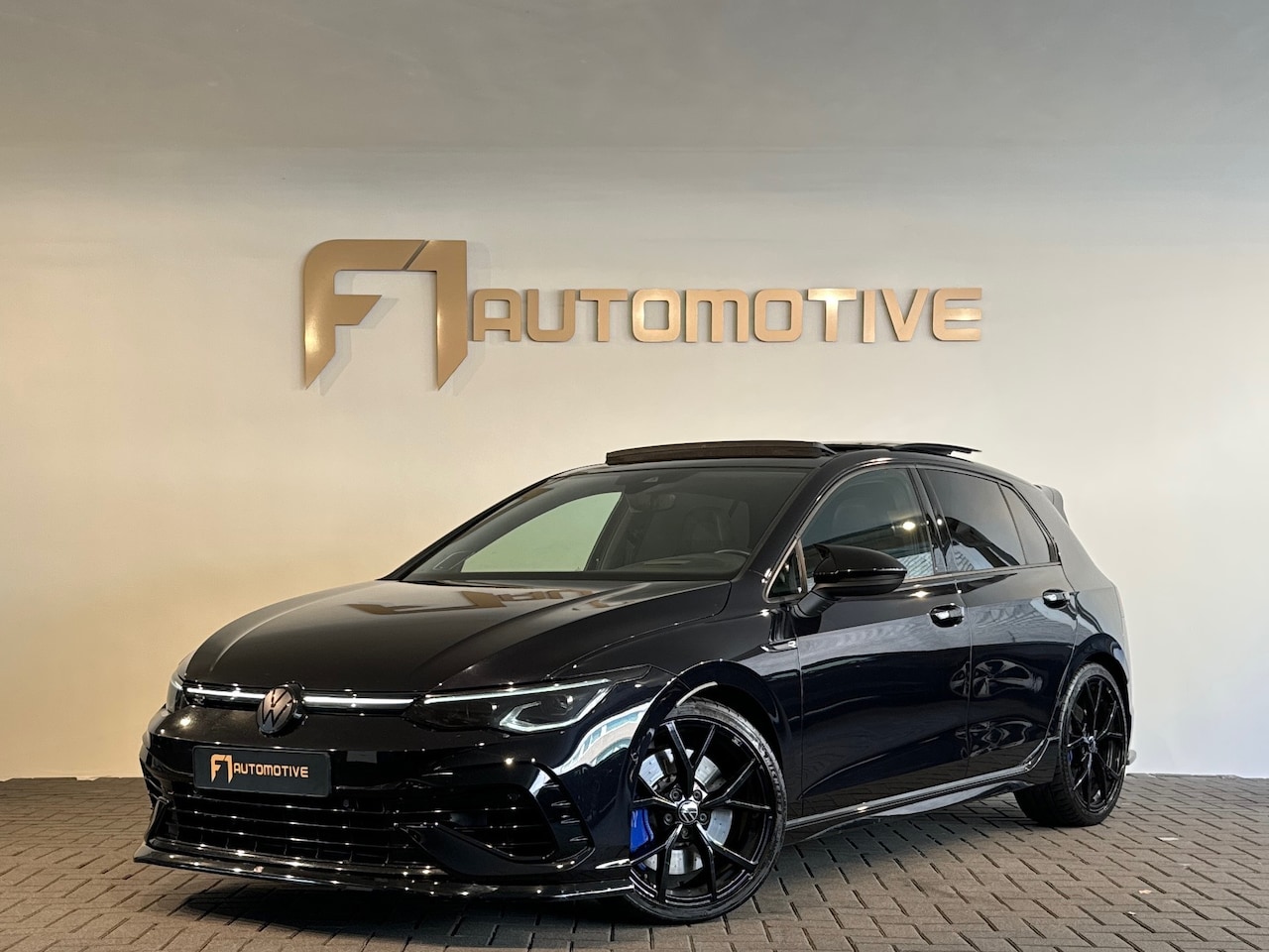 Volkswagen Golf - 2.0 TSI R 4M Performance Pano|Akra|Memory|HUD - AutoWereld.nl