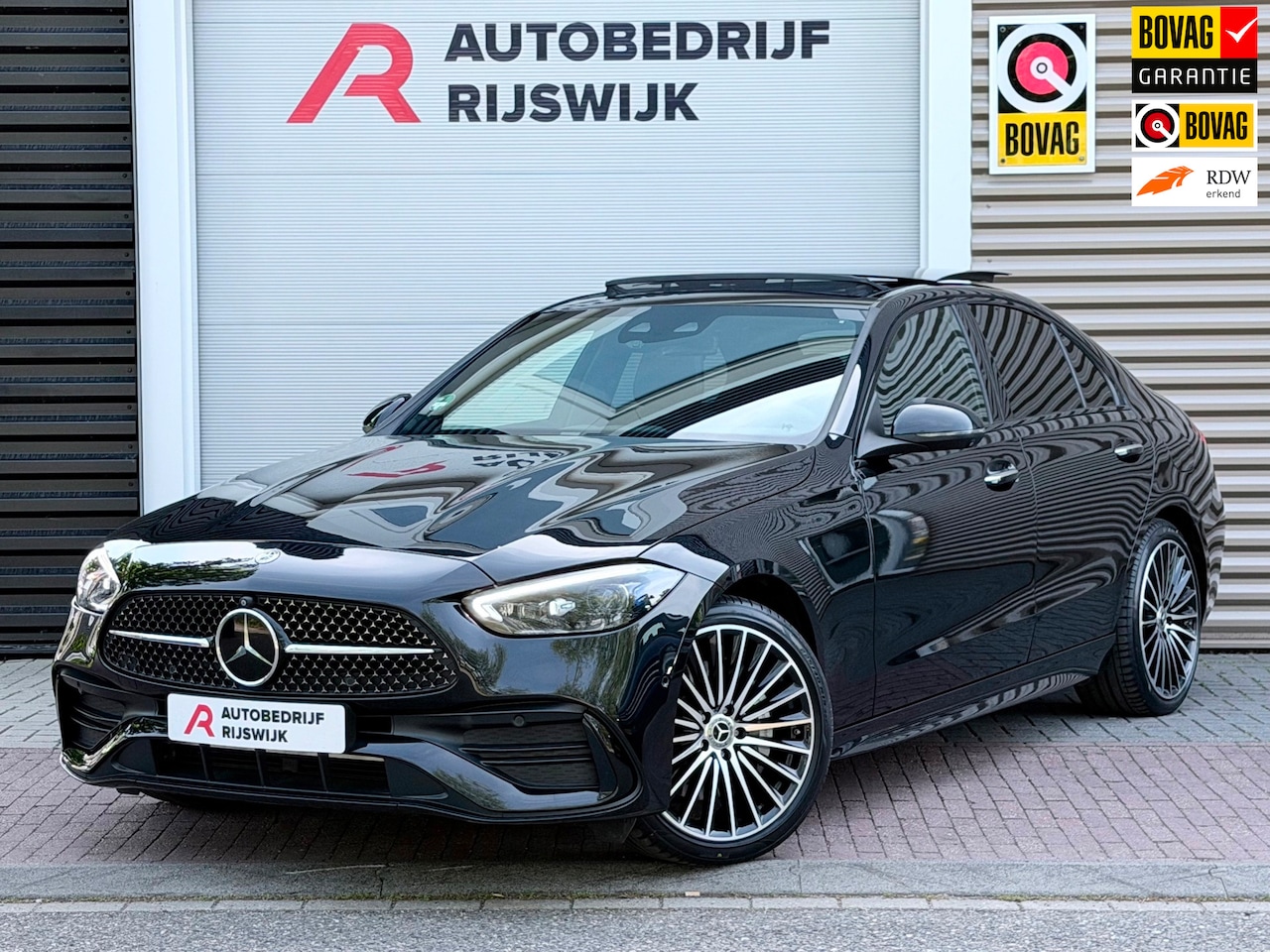 Mercedes-Benz C-klasse - 300 e AMG Line Pano/Memory/360 - AutoWereld.nl