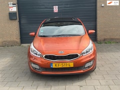 Kia Pro cee'd - 1.6 CRDi Premium Pack Navi Leder Bekleding Pano Cruise Control Clima Keyless