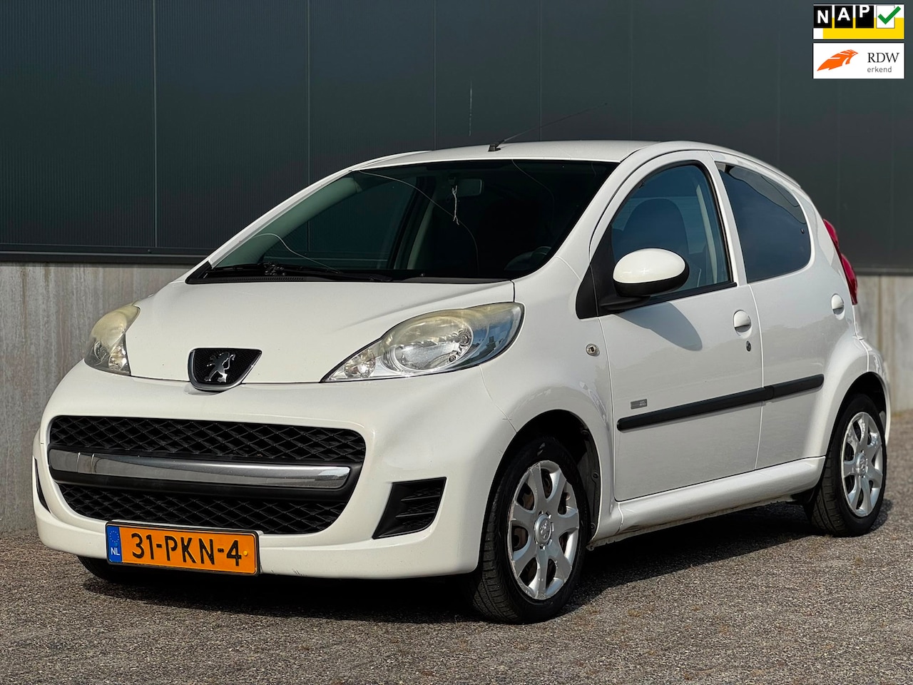 Peugeot 107 - 1.0-12V Millesim 200 1.0-12V Millesim 200 - AutoWereld.nl
