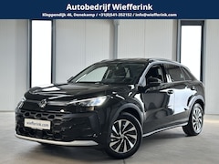 Volkswagen T-Roc - 1.5 eTsi 150 pk Life First Edition | Comfort | Camera | Trekhaak |