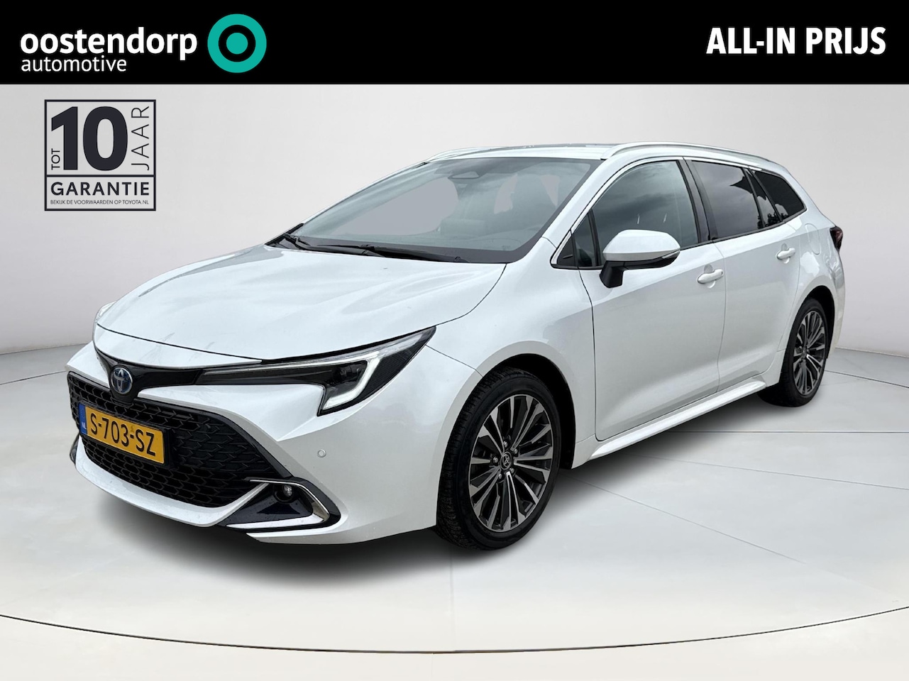 Toyota Corolla Touring Sports - 1.8 Hybrid First Edition **ELEKTRISCHE ACHTERKLEP/ NAVIGATIE/ STOELVERWARMING** - AutoWereld.nl