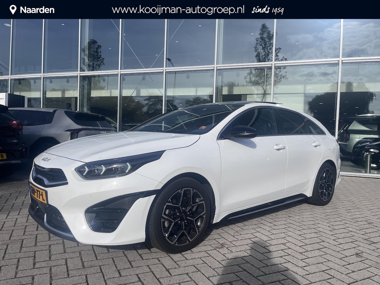 Kia Pro cee'd - 1.5 T-GDi GT-Line Schuifdak|Lmv|GT-Line bekleding|Navigatie|Camera| - AutoWereld.nl