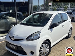 Toyota Aygo - 1.0 VVT-i Comfort | Onderhoudshistorie | NL AUTO | Airco | 5 Deurs | 2 Sleutels |