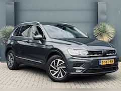 Volkswagen Tiguan - 2.0 TSI 4Motion Pano/Navi/Camera