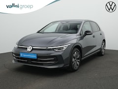 Volkswagen Golf - 1.5 eTSI 150 pk DSG Life Goal Edition | Trekhaak | Achteruitrijcamera | Stuur-/stoelverwar