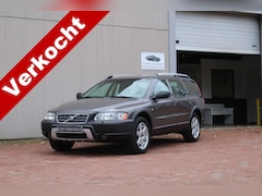 Volvo XC70 - 2.5 T AWD AUTOMAAT YOUNGTIMER 7-persoons
