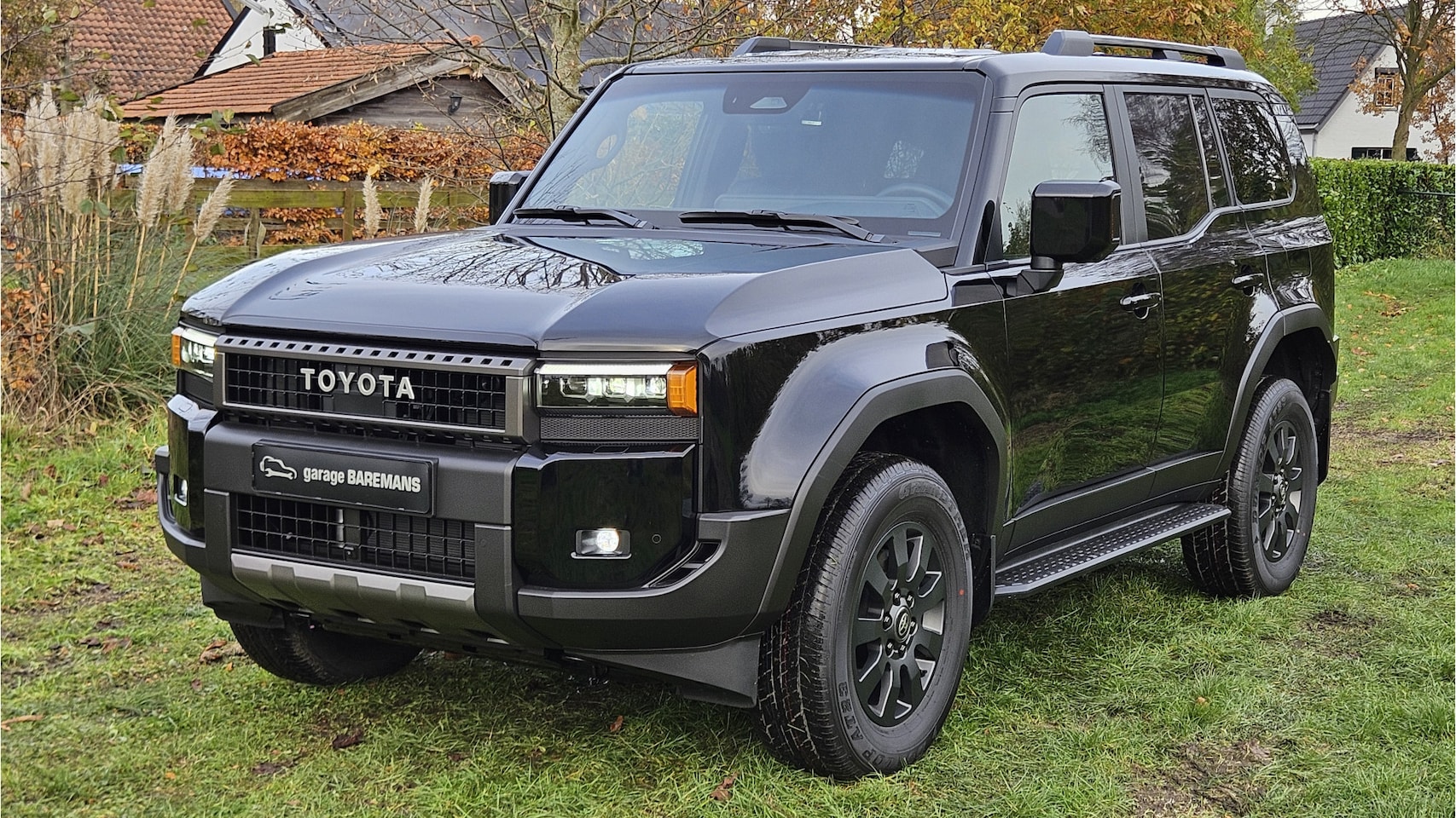 Toyota Land Cruiser 250 - 2.8 D-4D Executive GRIJS KENTEKEN - AutoWereld.nl