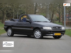 Ford Escort Cabrio - 1.6 CLX / Unieke auto / Laatste 16 jaar binnen gestaan / Origineel Nederlandse Escort
