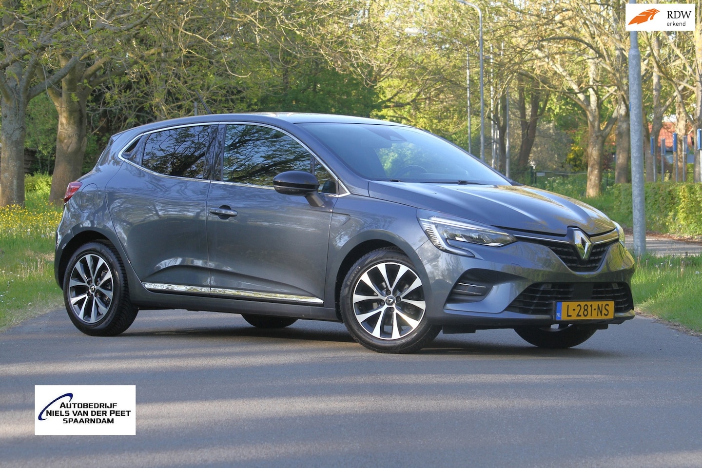 Renault Clio - 1.0 TCe Intens / Airco met climate control / Half leder interieur / Multimedia systeem / T - AutoWereld.nl