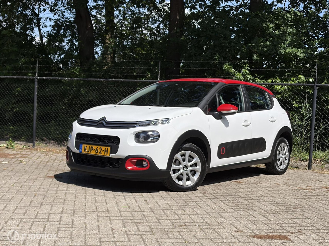 Citroën C3 - 1.2 S&S Shine/NW APK/CRUISE/LANE/AUTM/CRPLY/AIRCO - AutoWereld.nl