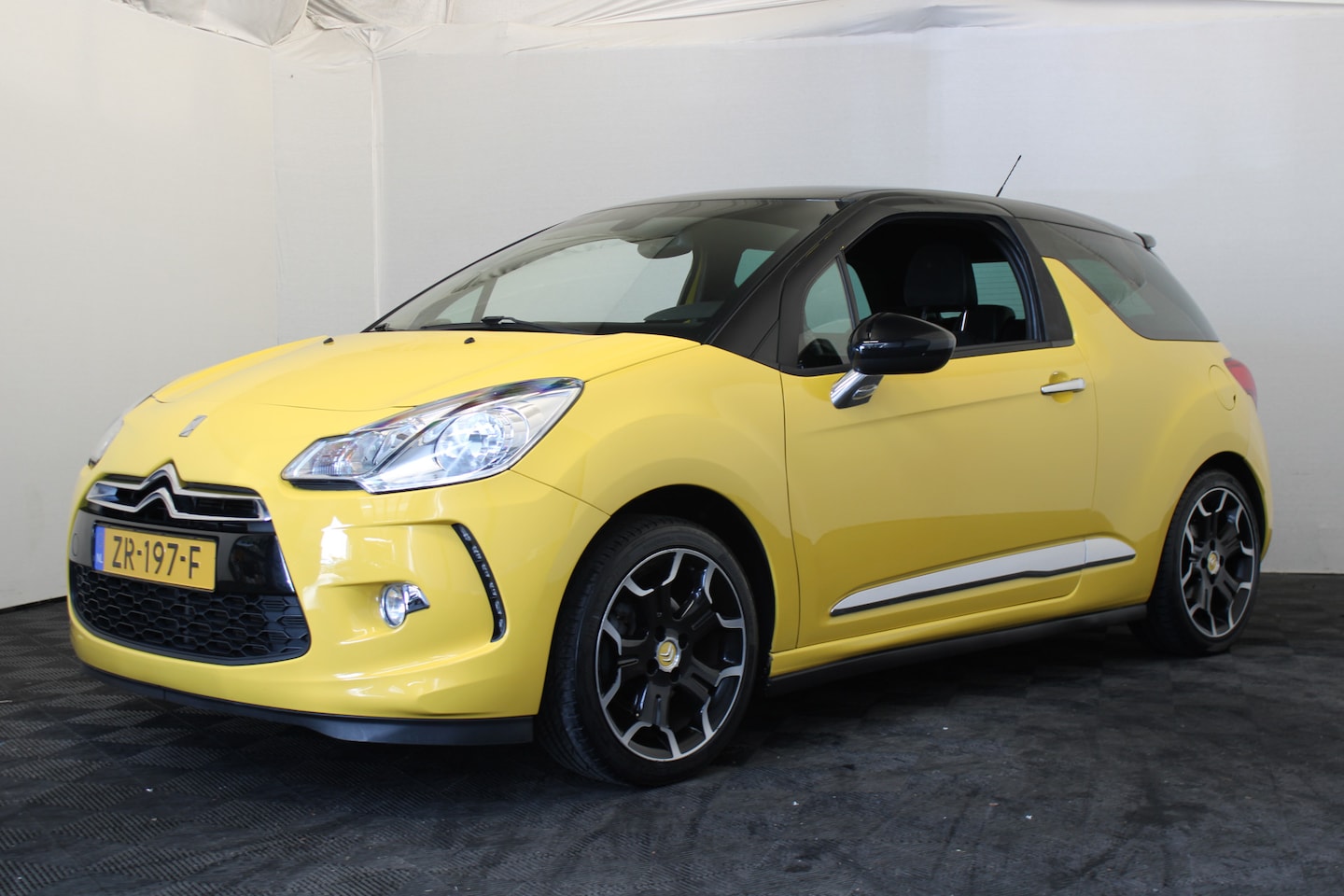 Citroën DS3 - 1.6 THP Sport Chic 1.6 THP Sport Chic - AutoWereld.nl