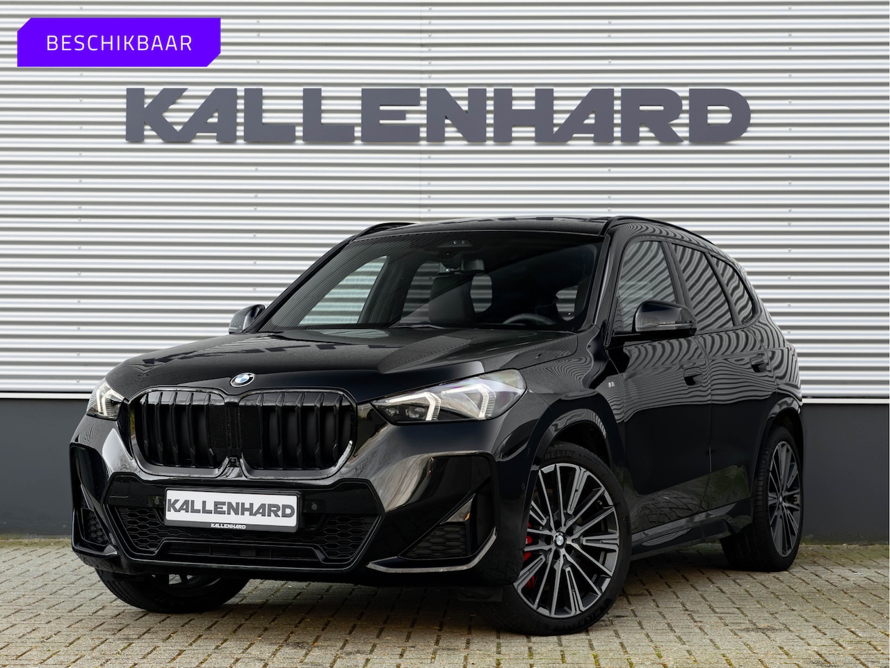 BMW X1 - sDrive18i M-Sport Pro - Full-Option - ACC - Trekhaak - Memory - AutoWereld.nl