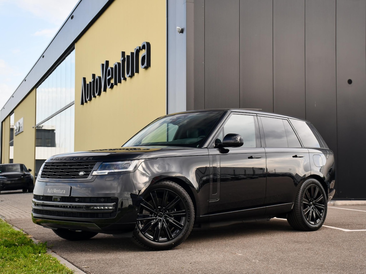 Land Rover Range Rover - 3.0 P460e Autobiography PHEV | 22'' Velgen l Massage l Schuif-/kantel Pano l Stoelventilat - AutoWereld.nl