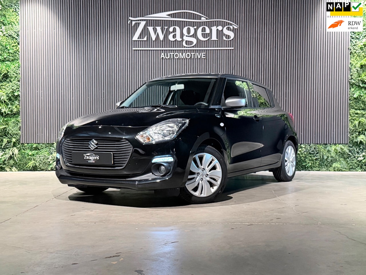 Suzuki Swift - 1.2 Select | Automaat | Carplay| Garantie | Stoelverwarming - AutoWereld.nl