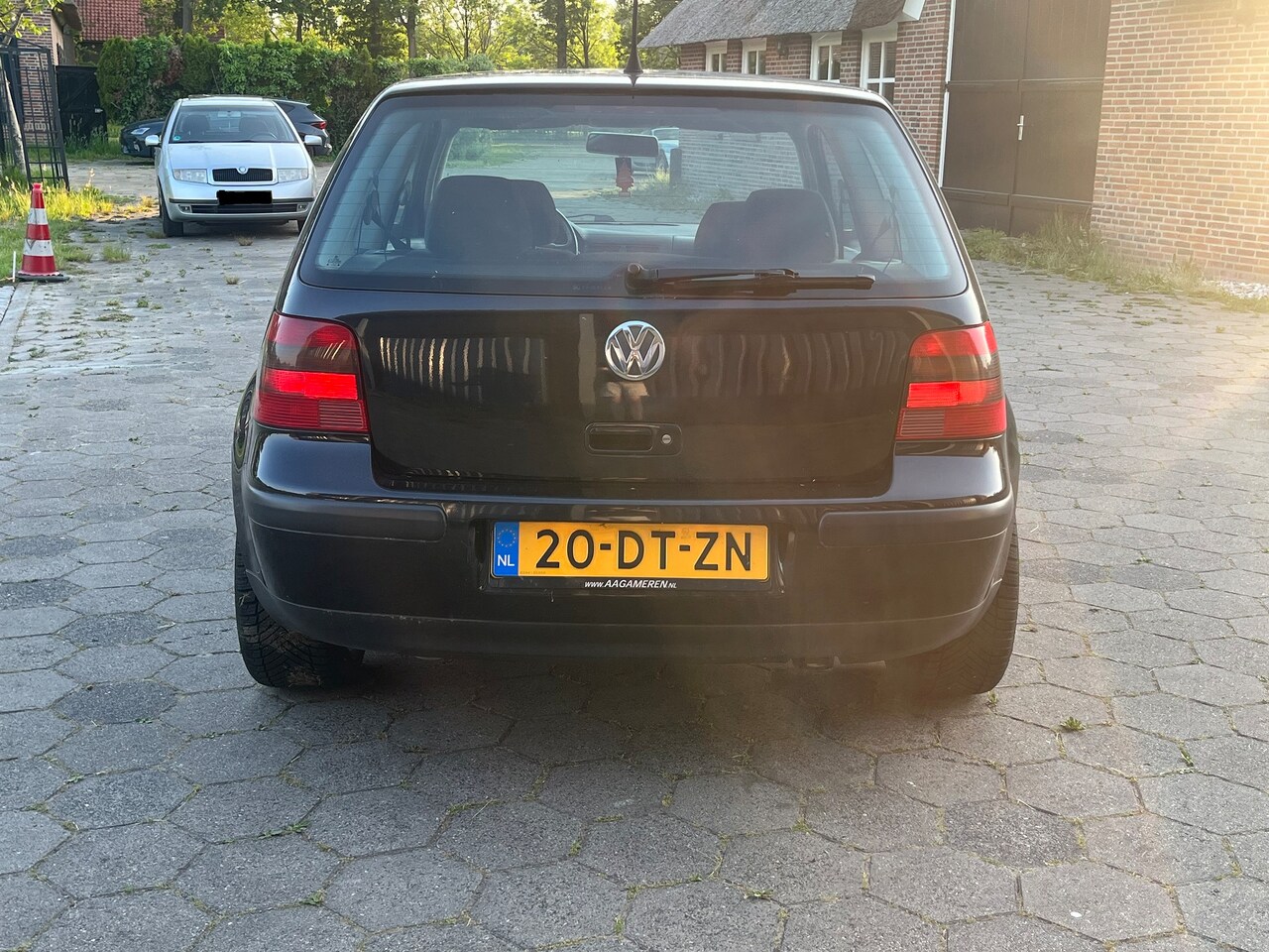 Volkswagen Golf - 1.6 Trendline Trendline SR
