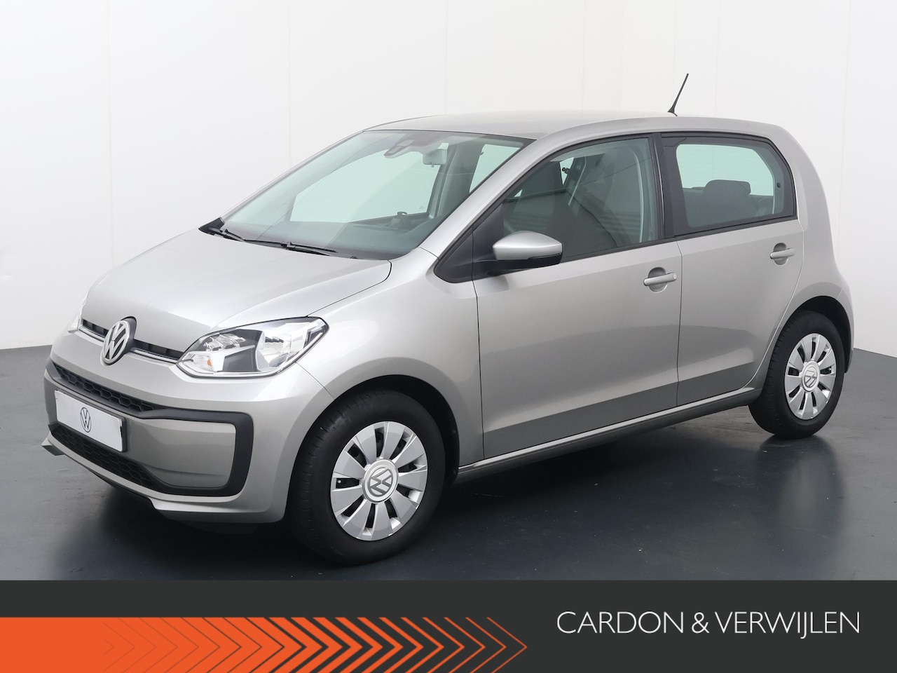 Volkswagen Up! - 1.0 BMT move up! | 60 PK | Airco | DAB+ radio | buitenspiegels elektrisch verstel- en verw - AutoWereld.nl