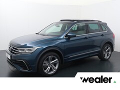 Volkswagen Tiguan - 1.4 TSI eHybrid R-Line Business+ | 245 PK | SoH 91% | Trekhaak | Panoramadak | Adaptive cr