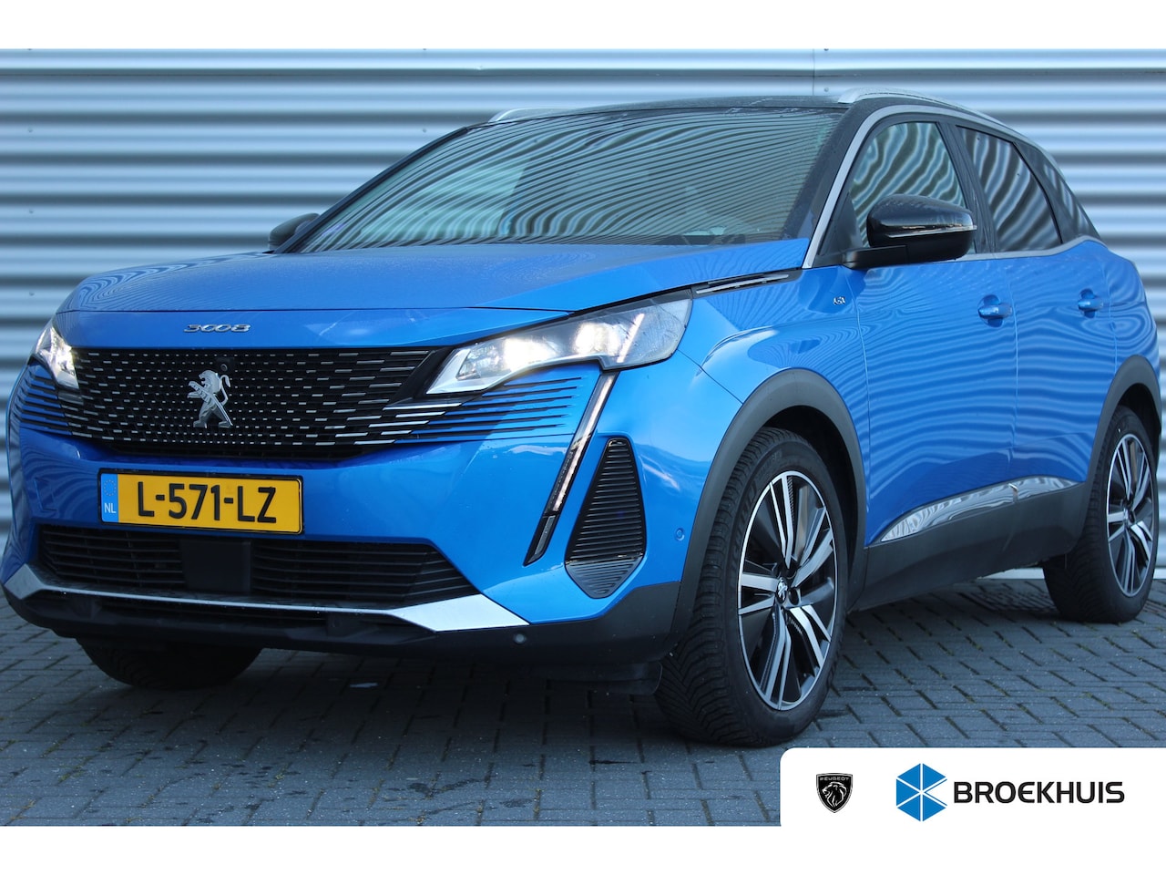 Peugeot 3008 - 1.2 PURETECH 130PK GT PACK AUTOMAAT / NAVI / LEDER / CLIMA / PDC / 19" LMV / CAMERA / KEYL - AutoWereld.nl