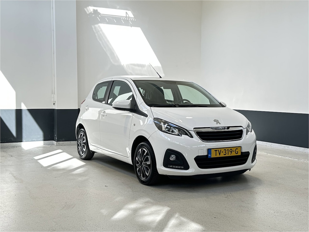 Peugeot 108 - 1.0 e-VTi Active | Bluetooth | NL | Airco | C.V | - AutoWereld.nl
