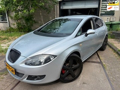 SEAT Leon - 2.0 FSI Stylance Apk/Automaat/Pdc/Carplay/Boekjes