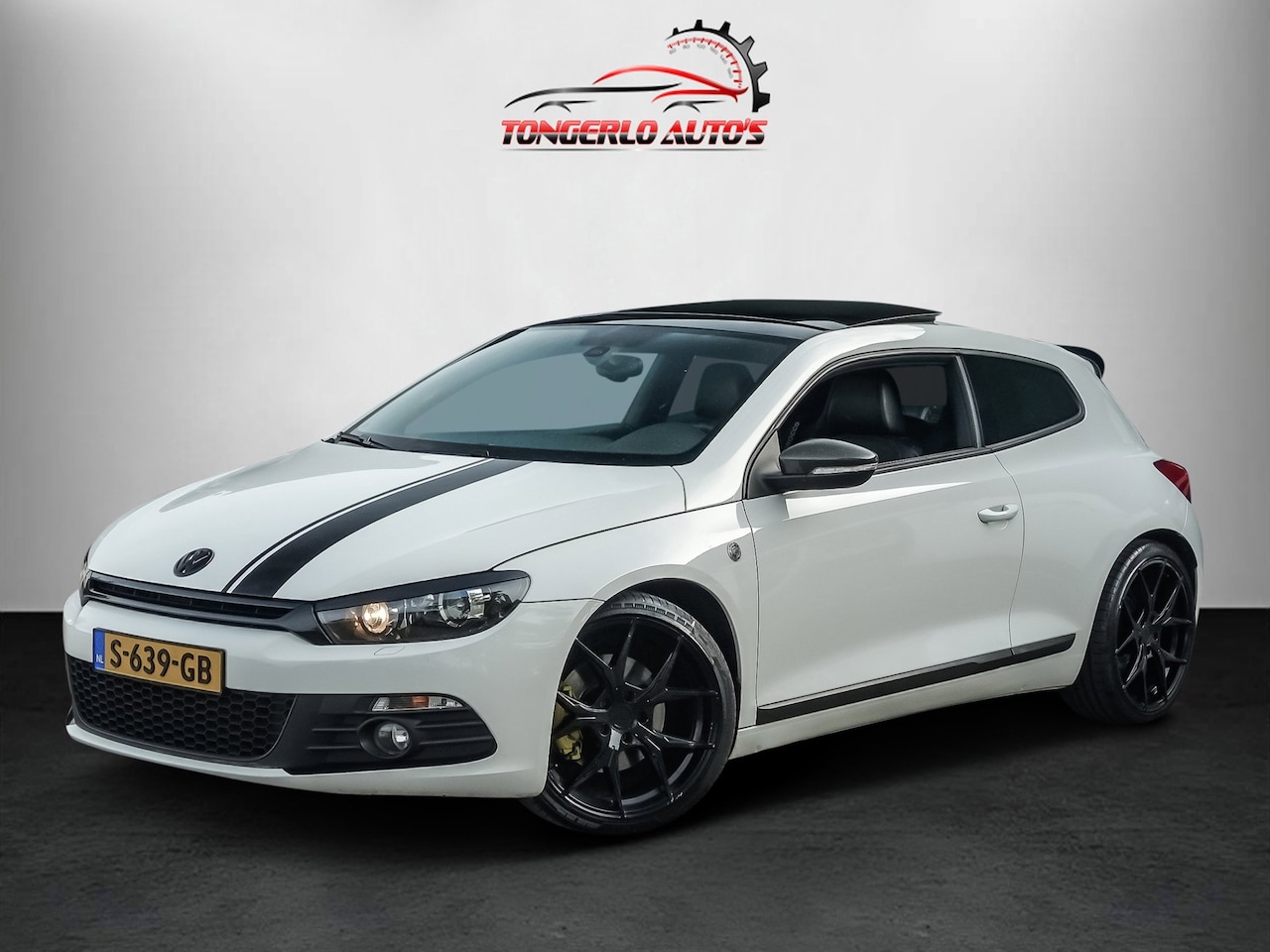 Volkswagen Scirocco - 2.0 TSI Pdc 19''LM Pano Leer Clima Stoelverw Apk 01-2027 - AutoWereld.nl