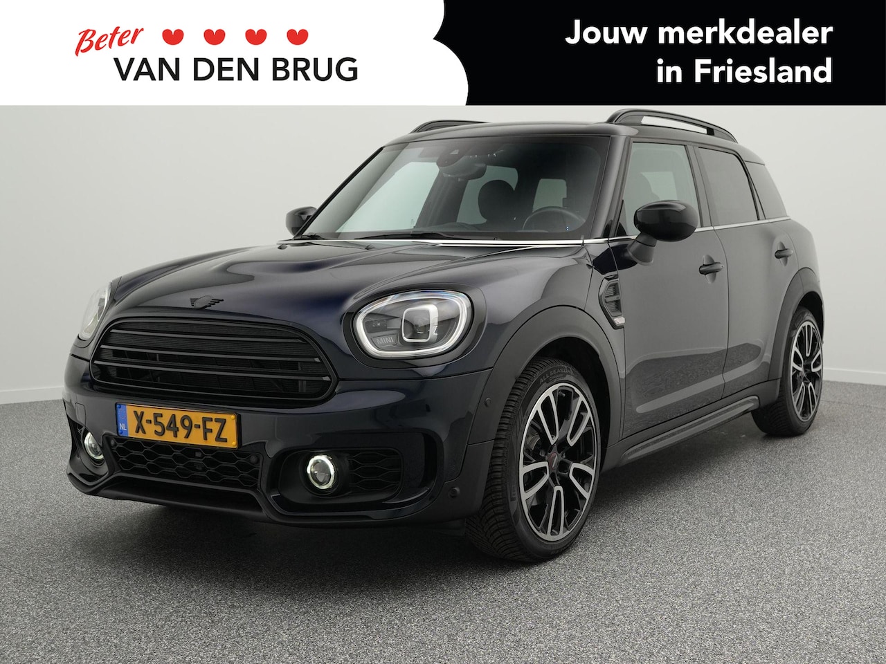 MINI Countryman - 1.5 135PK Cooper John Cooper Works | LED | Trekhaak | Achteruitrijrijcamera | Memory | Led - AutoWereld.nl