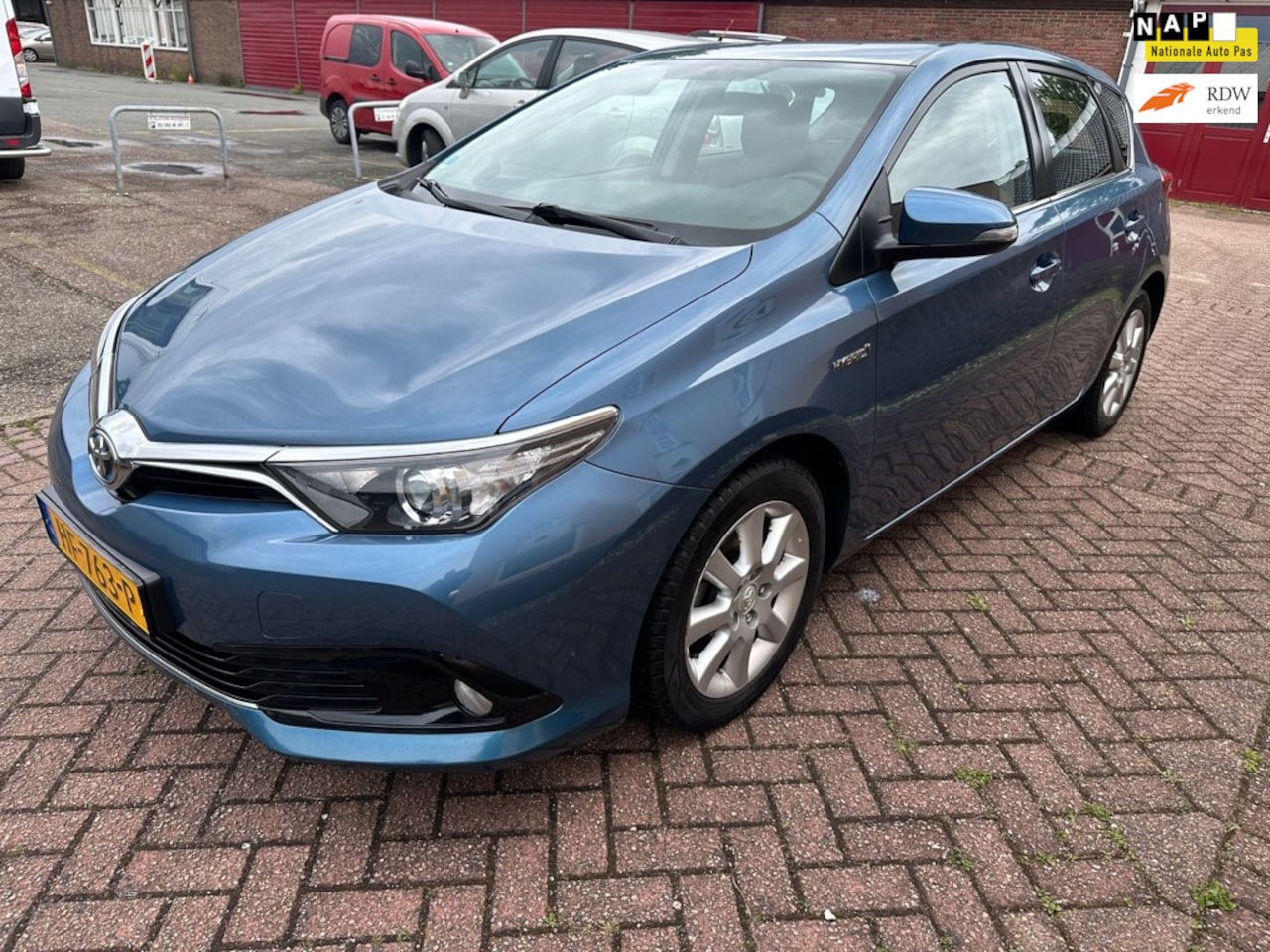 Toyota Auris - 1.8 Hybrid Aspiration KLIMAAT NAVI CAMERA DEALER OH - AutoWereld.nl