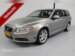 Volvo V70 - 3.0 T6 AWD Summum SCHUIFDAK / LEER