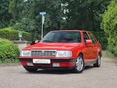 Lancia Thema - 8.32 in unieke kleur Ferrari Rosso Corsa