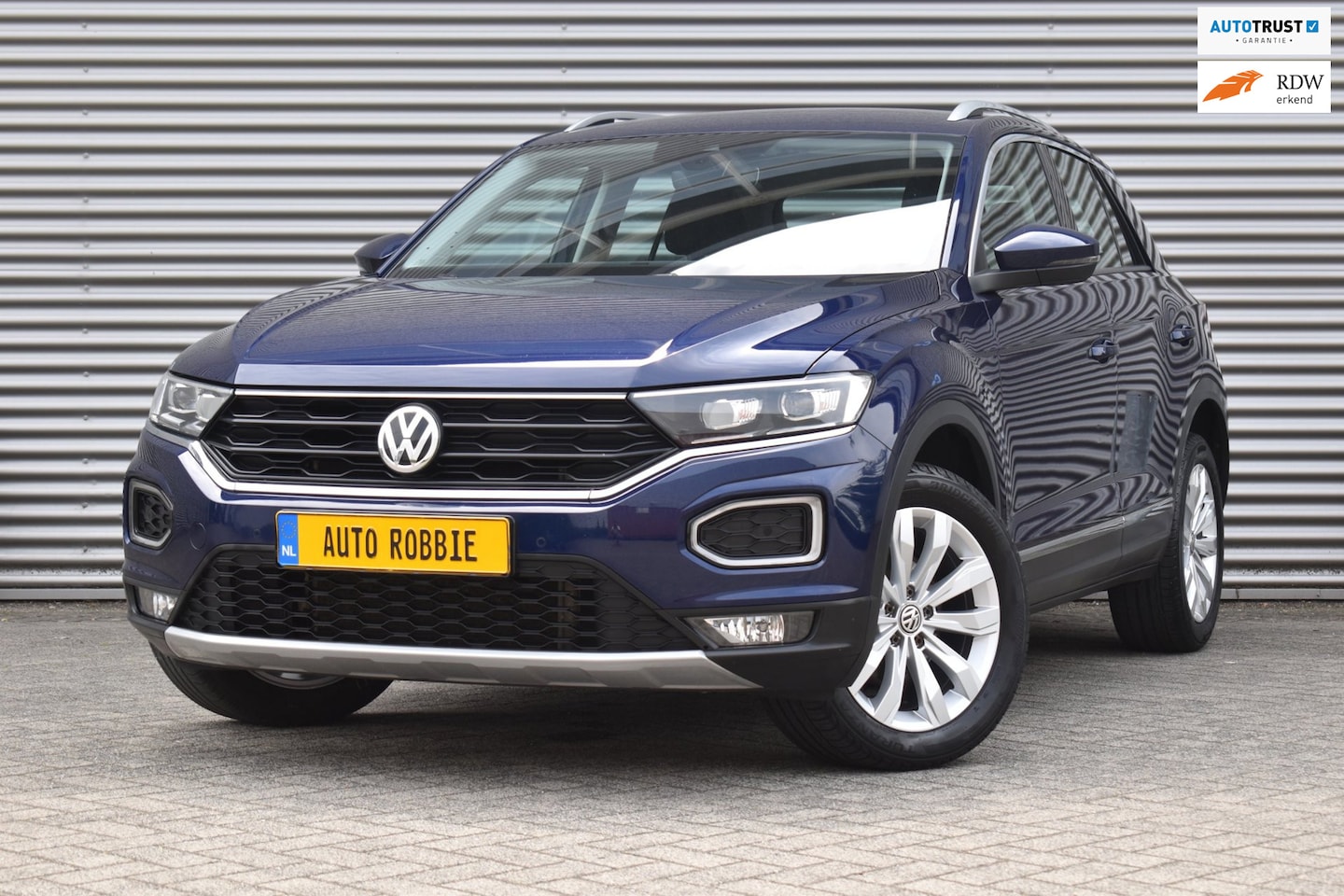 Volkswagen T-Roc - 1.5 TSI 150-PK DSG Sport, Airco, Ecc, Cruise, Camera, Trehaak. - AutoWereld.nl