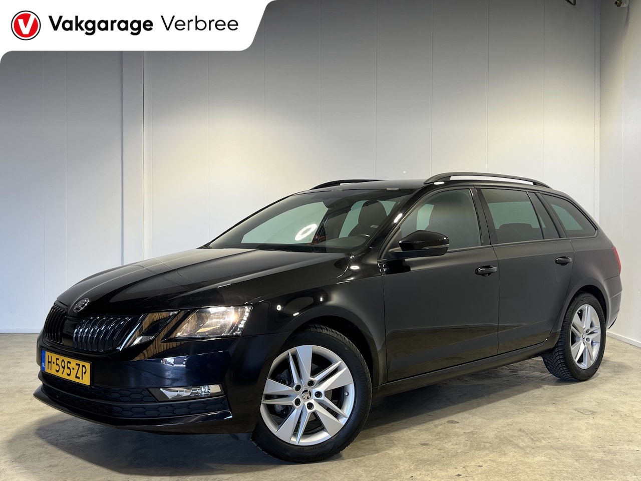 Skoda Octavia Combi - 1.0 TSI Greentech Sport Business | Navigatie/Android/Apple Carplay | LM Velgen 17" | Cruis - AutoWereld.nl