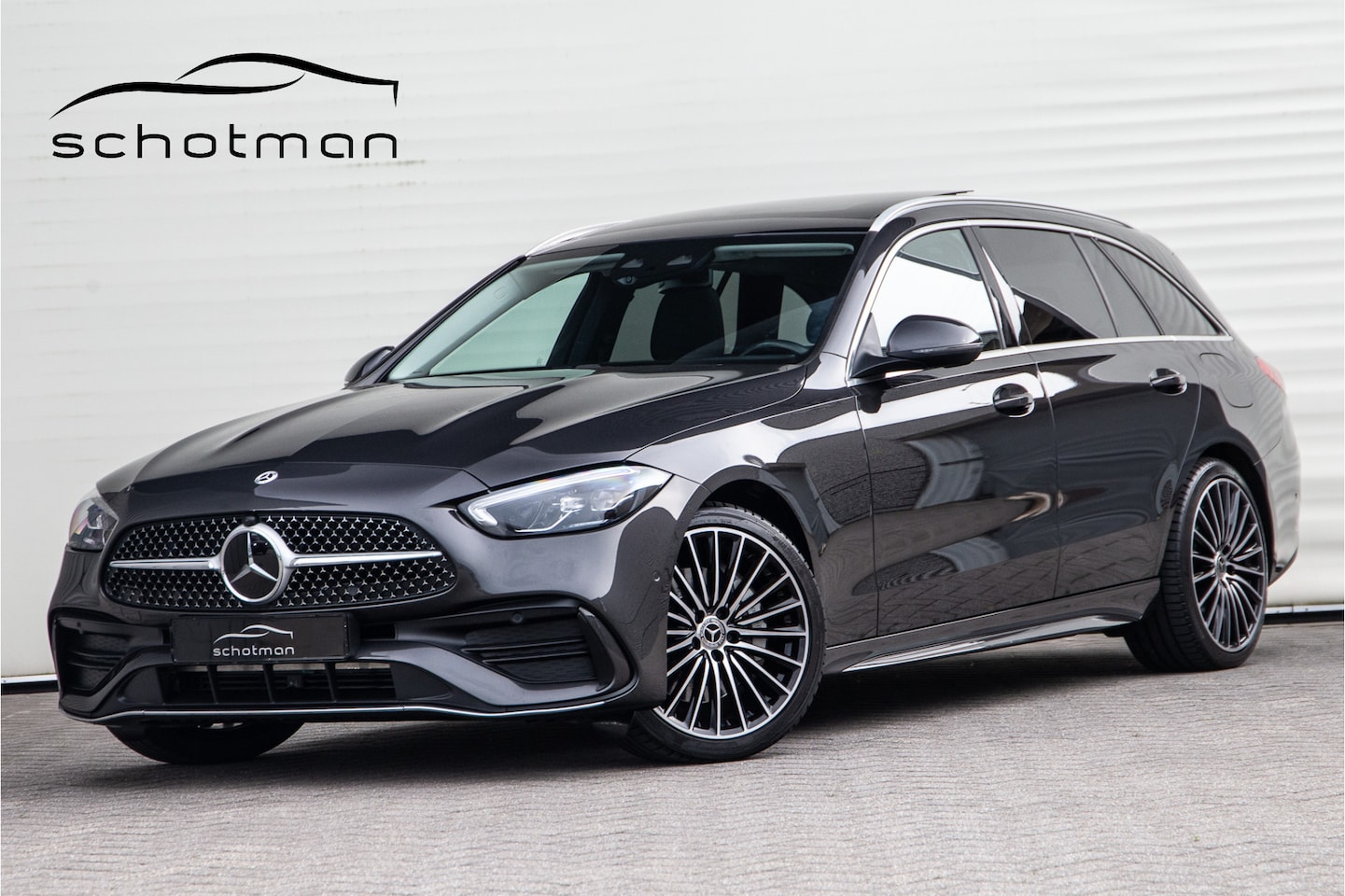 Mercedes-Benz C-klasse Estate - 300 e AMG Premium, Massage, Distronic, Pano, Trekhaak, Carplay, Hybrid 2023 - AutoWereld.nl