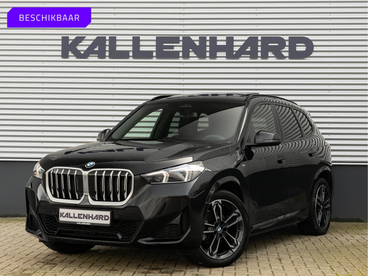 BMW X1 - sDrive18i M-Sport - Pano - Trekhaak - Memoryzetel - Harman Kardon - AutoWereld.nl